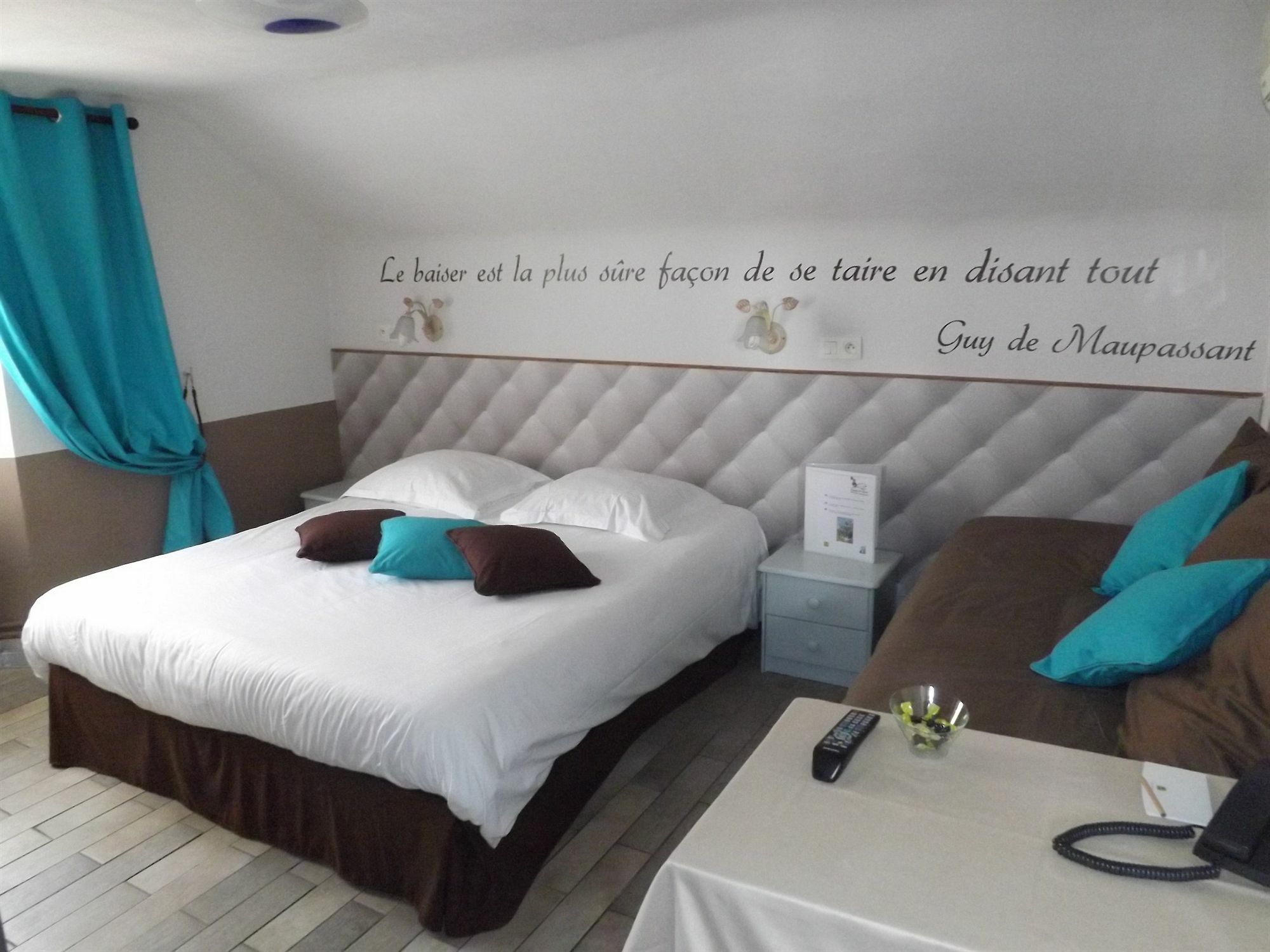 Hotel Chalet De L'Isere คานส์ ภายนอก รูปภาพ